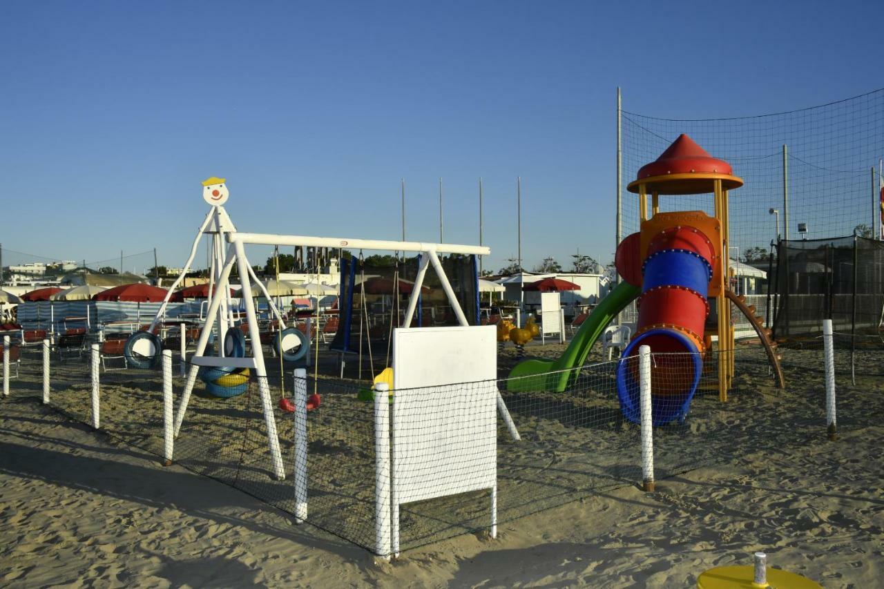Pensione Elena Misano Adriatico Exterior photo