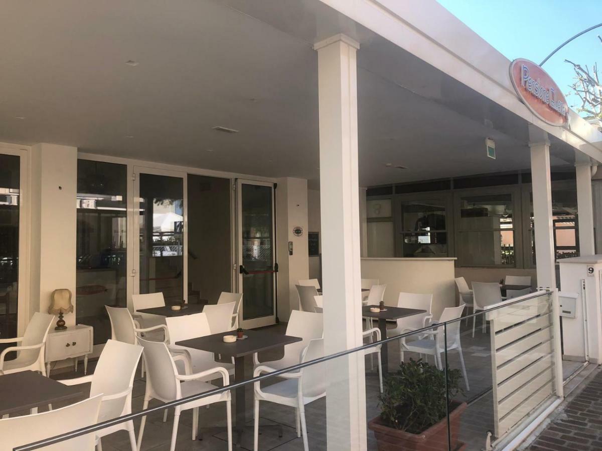 Pensione Elena Misano Adriatico Exterior photo